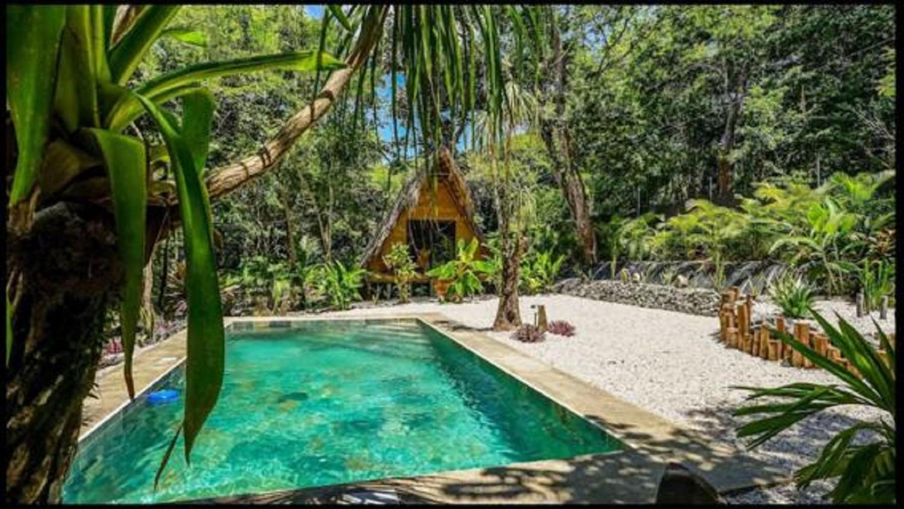 Luxury tent Cabinas De Lou Eco Tamarindo