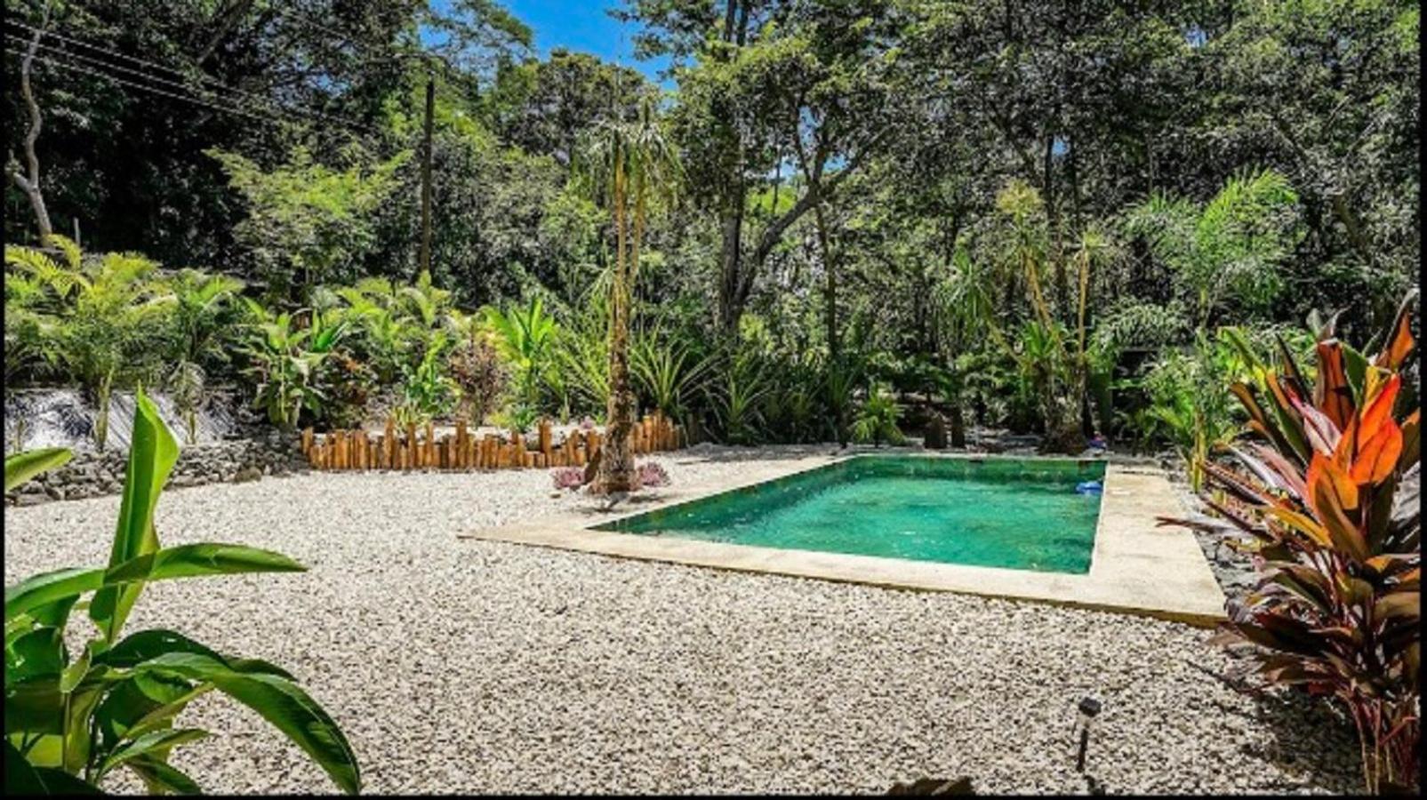 Cabinas De Lou Eco Tamarindo Luxury tent